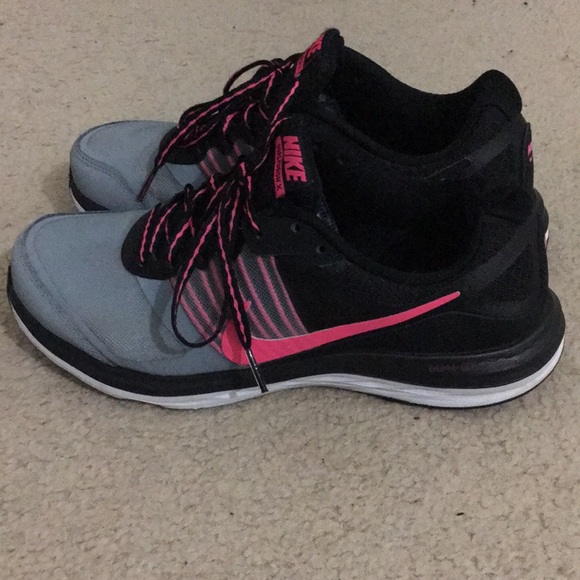 Nike Shoes - Nike Dual Fusion Shoes